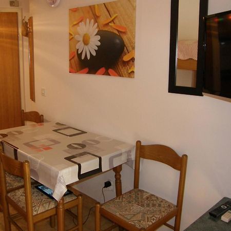Studio Vranic D Baška Esterno foto